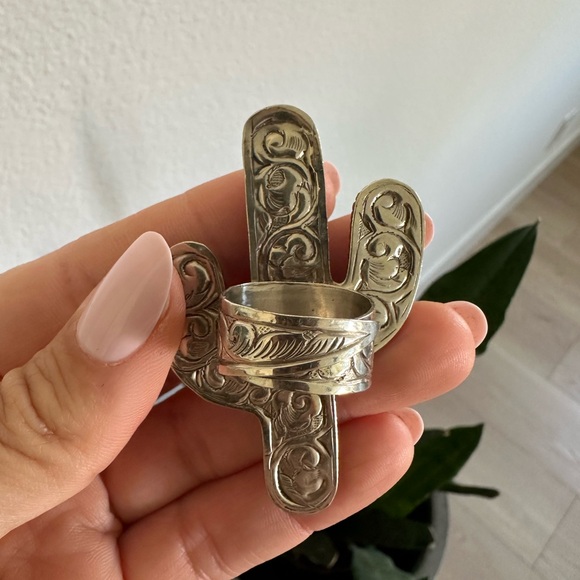 Turquoise Sterling Silver Cactus Statement Ring- Adjustable - Picture 5 of 12